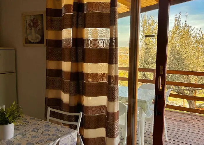 Oasi Macerina Nyaraló Alanno