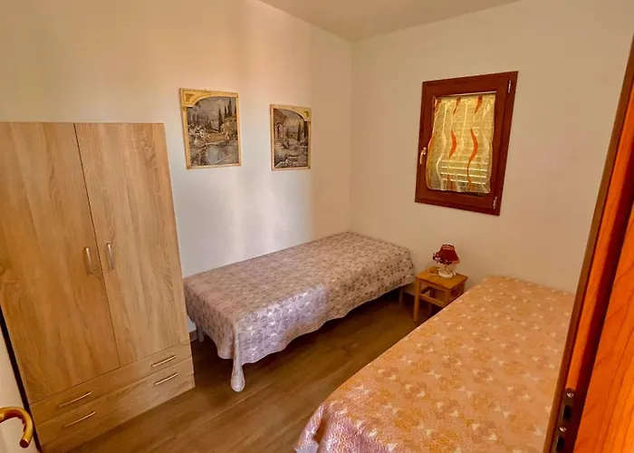 Oasi Macerina Nyaraló Alanno